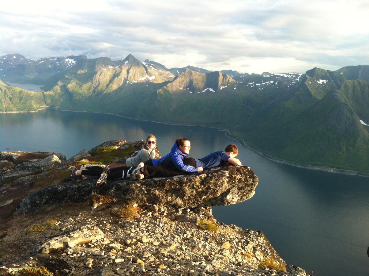 Visit Leif At Senja Gibostad Exterior foto