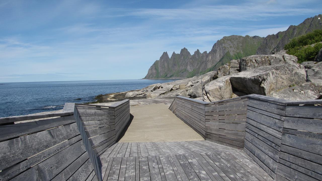 Visit Leif At Senja Gibostad Exterior foto